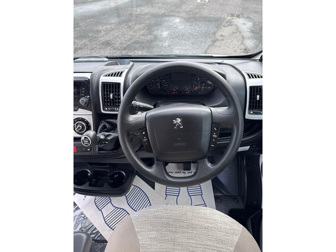 Peugeot Boxer 2.0 BlueHDi 335