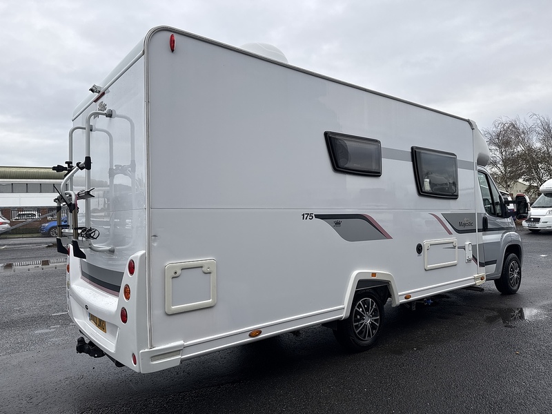 Elddis Peugeot Boxer 2.2 HDI 333