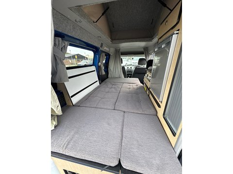 Danbury Dynamic Volkswagen Caddy 1.6 TDI Combi Van 1.6 Manual Diesel