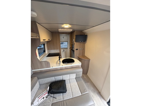 Leisure-Treka EB Elite Peugeot Boxer 2.2 HDI