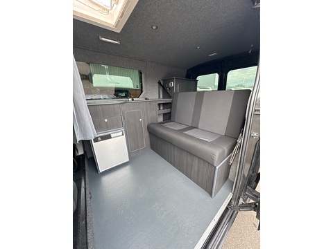 dCi 28 Business Panel Van 2.3 Automatic Diesel