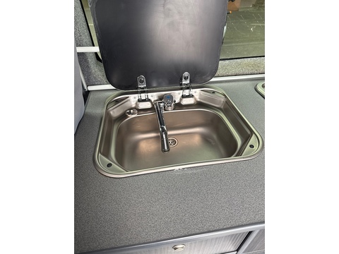 dCi 28 Business Panel Van 2.3 Automatic Diesel