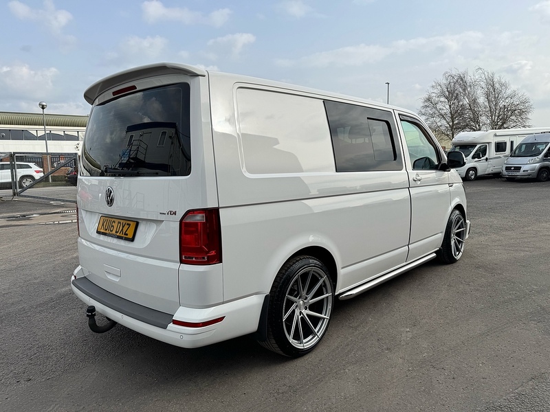 Volkswagen 2.0 BiTDI T28 BlueMotion Tech Highline Panel Van 5dr Diesel Manual FWD SWB Euro 5 (s/s) (180 ps)