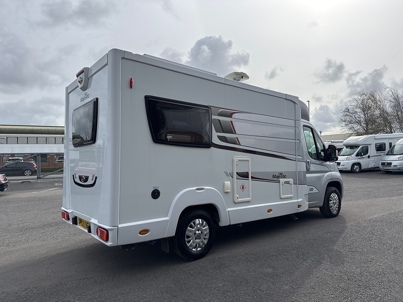 Elddis Peugeot Boxer 2.0 HDI 2.0 Motorhome Manual Diesel