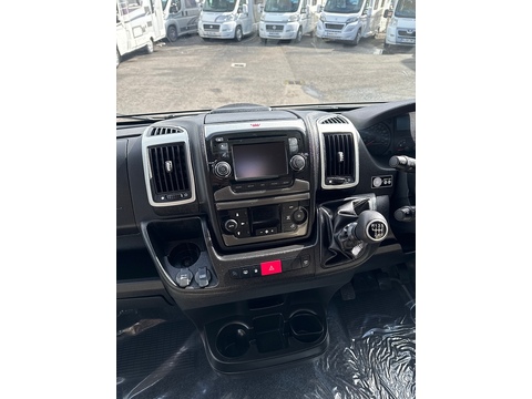 2.0 BlueHDi 335 Chassis Cab 2dr Diesel Manual L3 Euro 6 (s/s) (160 ps)