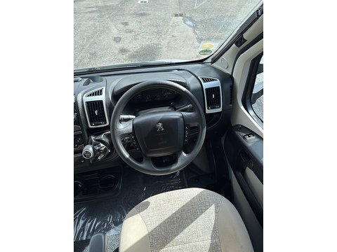 2.0 BlueHDi 335 Chassis Cab 2dr Diesel Manual L3 Euro 6 (s/s) (160 ps)