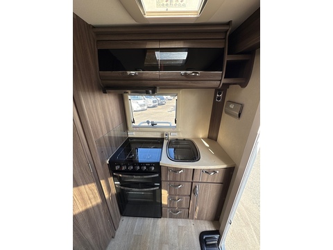  Chassis Cab 2.0 Manual Diesel
