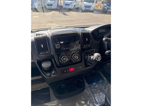  Chassis Cab 2.0 Manual Diesel
