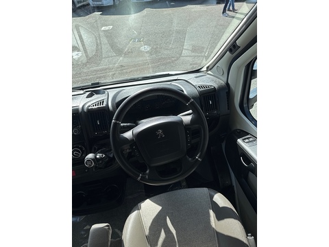  Chassis Cab 2.0 Manual Diesel