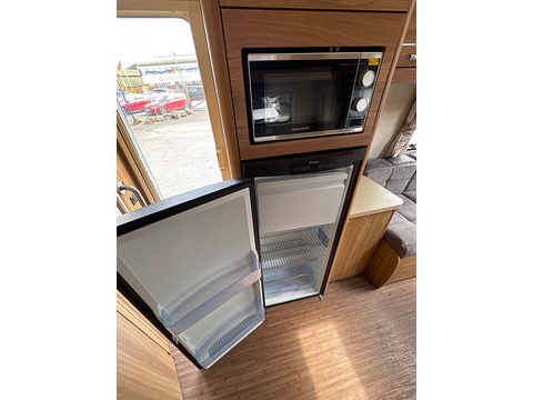 HDi 335 Chassis Cab 2.2 Manual Diesel