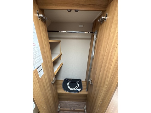 HDi 335 Chassis Cab 2.2 Manual Diesel