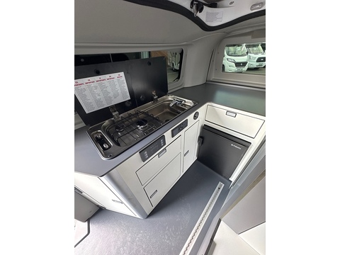 P/57+ Ford Tourneo 2.0