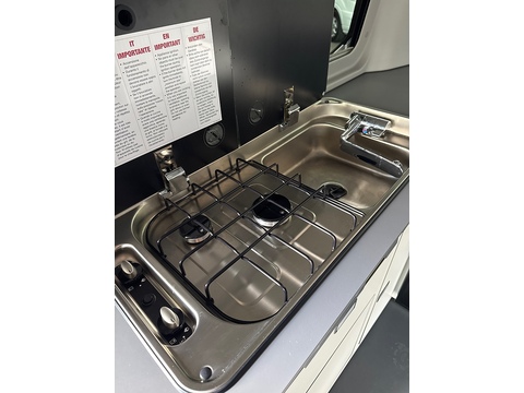 P/57+ Ford Tourneo 2.0