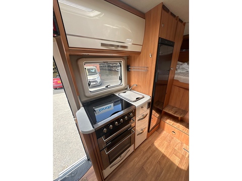 Mercedes-Benz 3.0 V6 CDI 3.0 3dr Motorhome Automatic Diesel