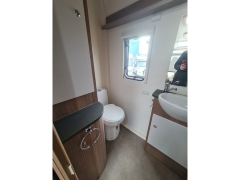 Advance 66-2 Peugeot Boxer 2.0 BlueHDI 130