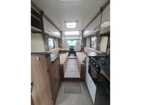 Advance 66-2 Peugeot Boxer 2.0 BlueHDI 130