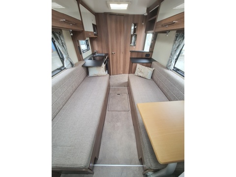 Advance 66-2 Peugeot Boxer 2.0 BlueHDI 130