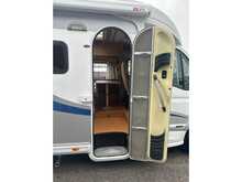 Dethleffs Globetrotter RT7014 Renault Master 2.5 DCI