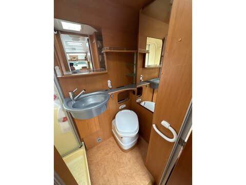 Renault Master 2.5 DCI Motorhome 2.5 Manual Diesel