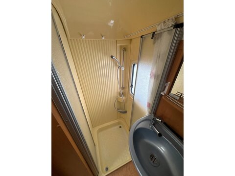 Renault Master 2.5 DCI Motorhome 2.5 Manual Diesel