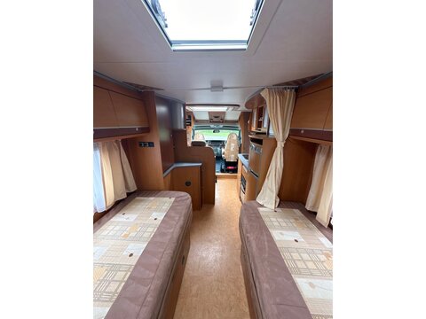 Renault Master 2.5 DCI Motorhome 2.5 Manual Diesel