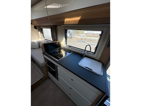 2.0 BlueHDi 335 Chassis Cab 2dr Diesel Manual L3 Euro 6 (s/s) (160 ps)