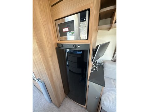 2.0 BlueHDi 335 Chassis Cab 2dr Diesel Manual L3 Euro 6 (s/s) (160 ps)