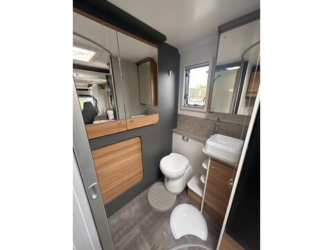 Adamo 69-4 Ford Transit 2.0 TDCI