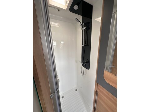 Adamo 69-4 Ford Transit 2.0 TDCI