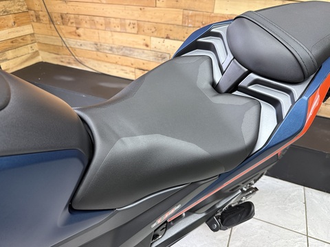 125 Naked 125 Manual Petrol