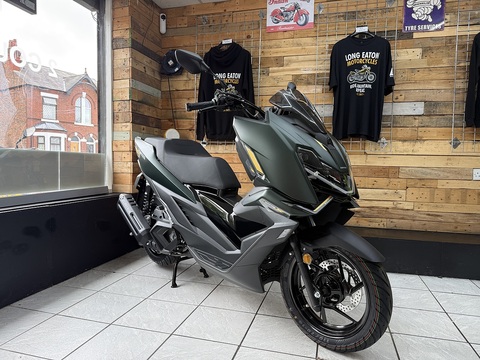 125 Scooter 125 Automatic Petrol
