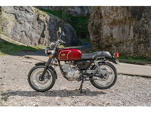 125 Naked 125 Manual Petrol