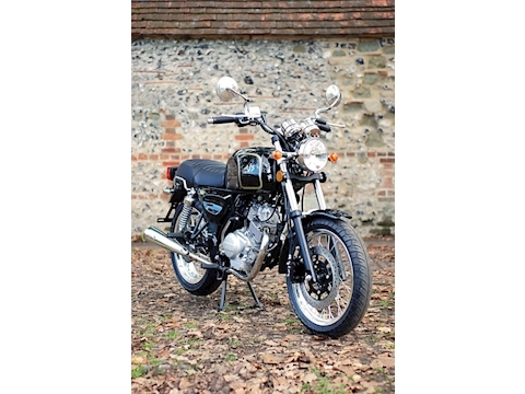 125 Naked 125 Manual Petrol