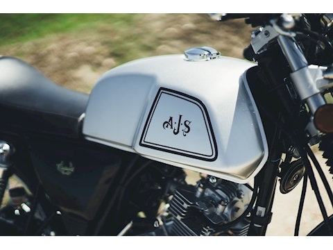 125 Naked 125 Manual Petrol