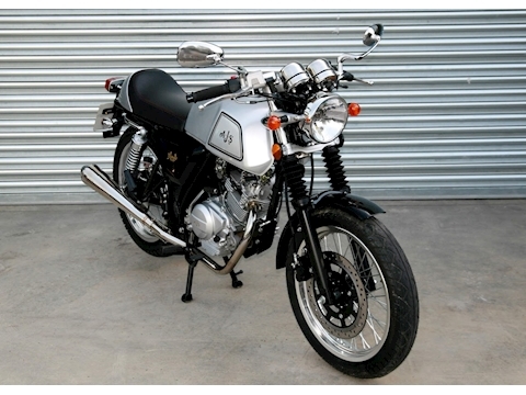 125 Naked 125 Manual Petrol