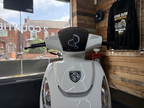 50 50 SCOOTER AUTOMATIC PETROL