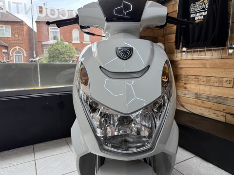 50 50 SCOOTER AUTOMATIC PETROL
