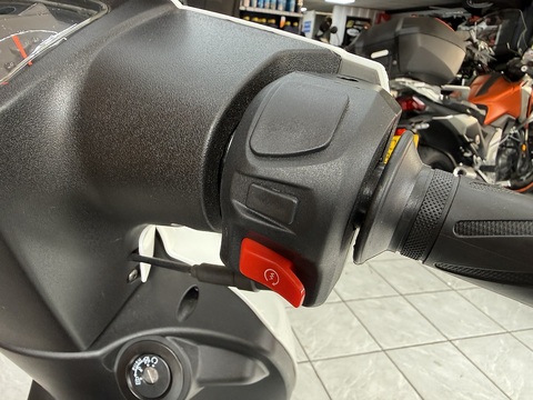 50 50 SCOOTER AUTOMATIC PETROL