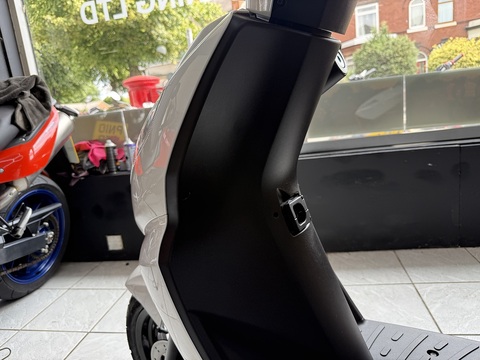 50 50 SCOOTER AUTOMATIC PETROL