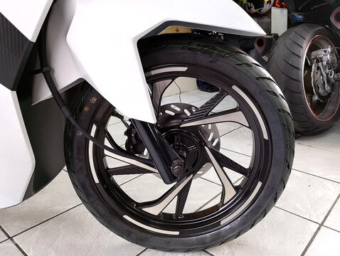 125 125 SCOOTER AUTOMATIC PETROL