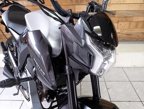 125 Naked 125 Manual Petrol