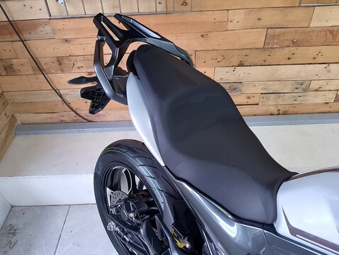 125 Naked 125 Manual Petrol