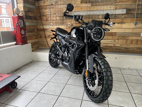 125 Scrambler 125 Manual Petrol