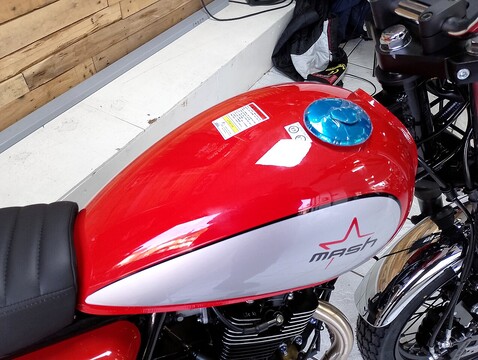 125 125 Scrambler Manual Petrol