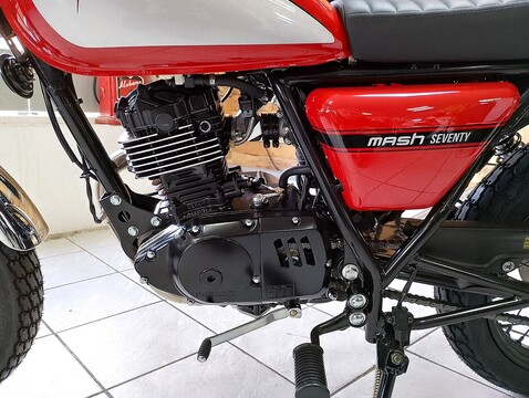 125 125 Scrambler Manual Petrol