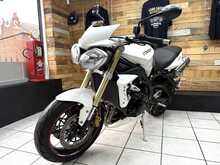 Triumph Street Triple 675  