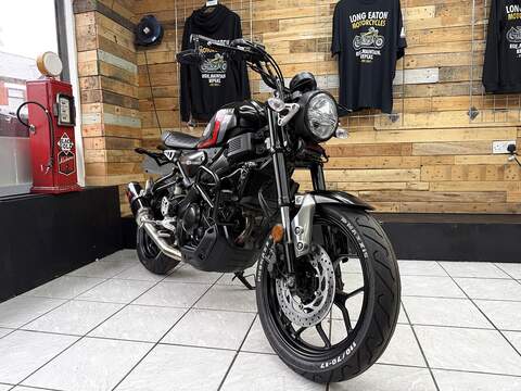 125 Roadster/Retro Petrol Manual Euro 5 (15 ps)