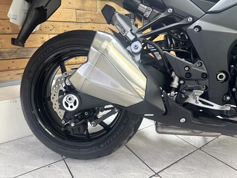 Sports Tourer 1000 Sports Tourer Manual Petrol