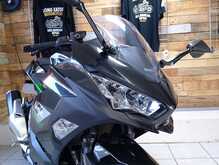 Kawasaki Ninja 400  