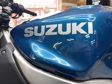 Suzuki RF600  